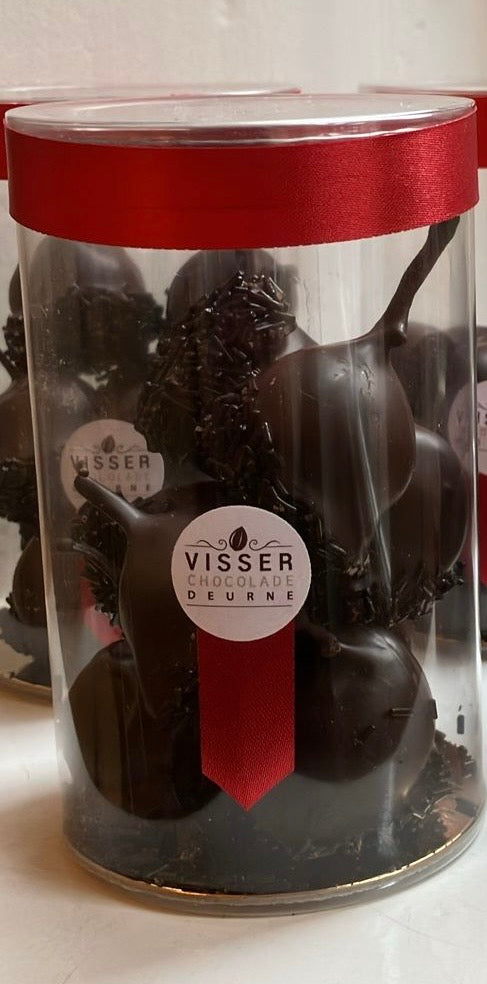 Kersenbonbons met steel en pit
